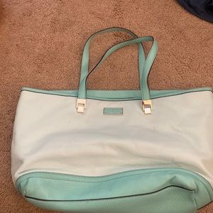 Kate Spade purse 17Lx11W. In very good condition.